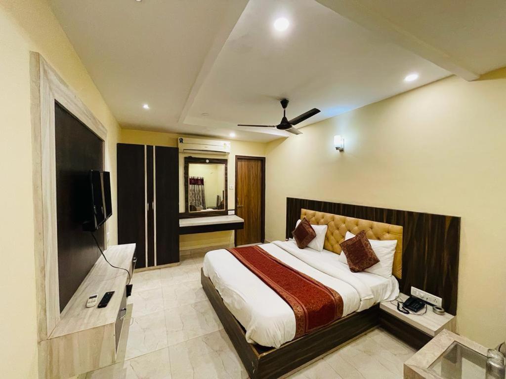 Hotel Augusto Varanasi Eksteriør bilde